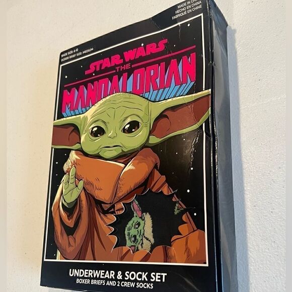 Star Wars The Child Boxer Brief Mens Size M(31-34) And 2 Pair Crew Sock Gift Set - Picture 6 of 12